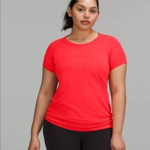 NWT Lululemon Swiftly Tech Short Sleeve Shirt 2.0